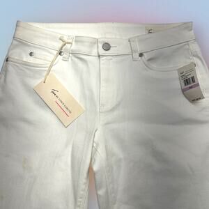 TWO by VINCE CAMUTO Women’s 28/6 White Skinny Jeans